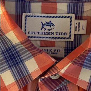 Southern Tide button down casual shirt. Worn once
